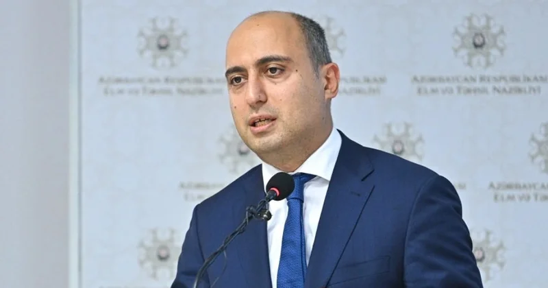 Məzmun dəyişib, amma müəllimlər yenə eyni şeyi keçir Nazir