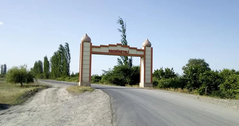 Bələdiyyə sədrinə stop qoyuldu: Pul yoxdur, maaş almırıq...
