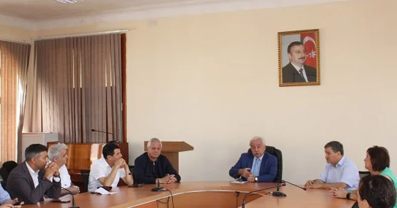 Muğamın fəlsəfəsi: Üzeyir Hacıbəyli, Asif Əfəndiyev, Bəxtiyar Vahabzadə dəyirmi masa