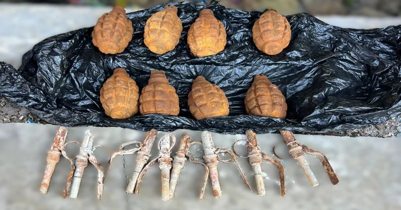 Həbs olunmuş şəxsin gizlətdiyi 8 qumbara tapılıb FOTO