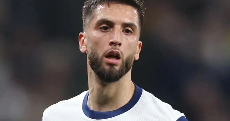 İspaniya klubu Tottenhem in futbolçusunu transfer etmək istəyir