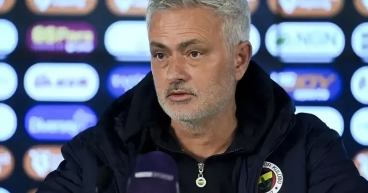Fənərbaxça dan qovulan Mourinyo həyatının şokunu yaşadı