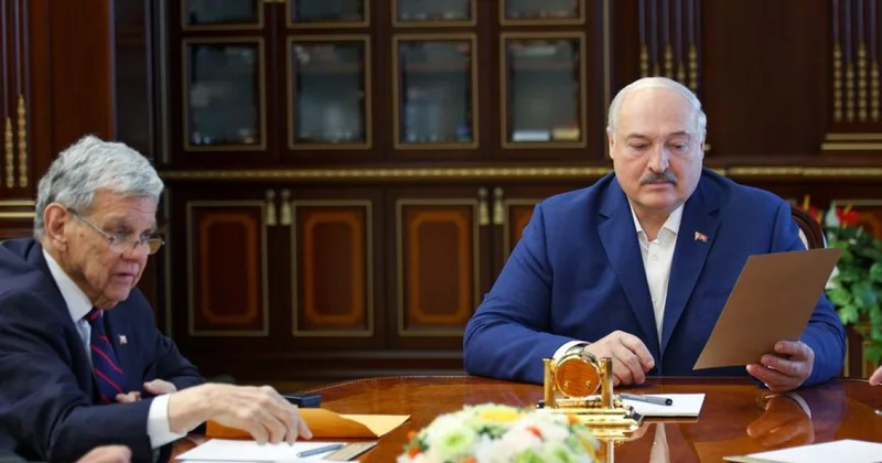Lukaşenko Minskdə ABŞ prezidentinin nümayəndəsi ilə görüşüb