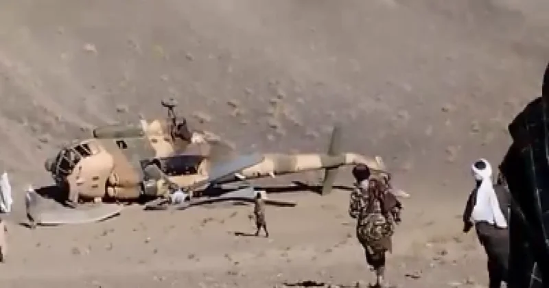Taliban rəsmilərini daşıyan helikopter belə qəzaya uğradı VİDEO
