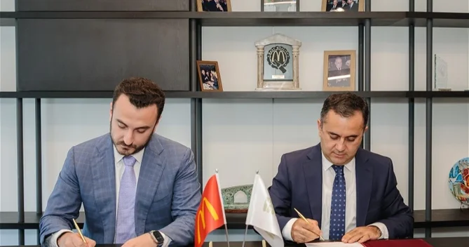 McDonald s restoranlarında TələbəPlus kartı ilə tələbələrə xüsusi endirim