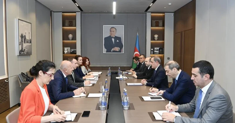 Ceyhun Bayramov Serbiya Xarici İşlər Nazirliyinin dövlət katibi ilə görüşüb
