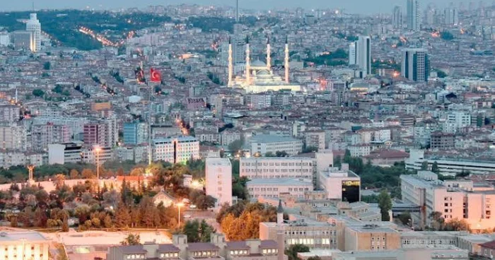 Ankarada yeraltı təkan yaşanıb VİDEO