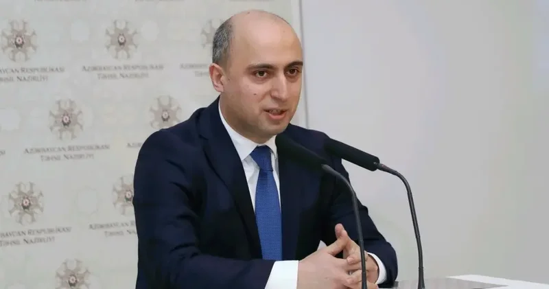 Məktəblərdə dövlət hesabına ingilis dili bölmələrinin yaradılması gündəmdə deyil