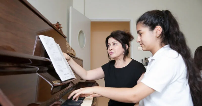 Musiqi məktəlbərində təhsil haqqı 2 dəfəyə yaxın artırıldı, 50 faizini də indi istəyirlər