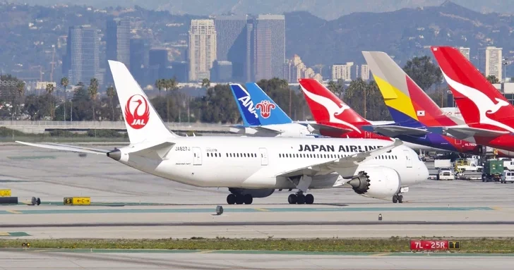 Командир воздушного судна Japan Airlines уволен за срыв рейсов из за алкоголя