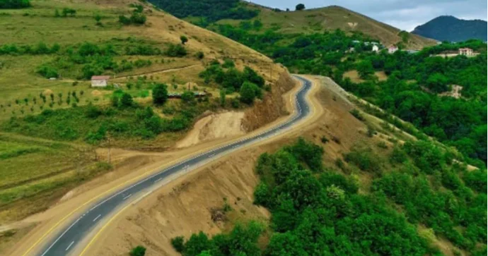 Qriqoryan nömrəsiz maşınlarla Zəngilanda: Tramp yolu danışıqları ...