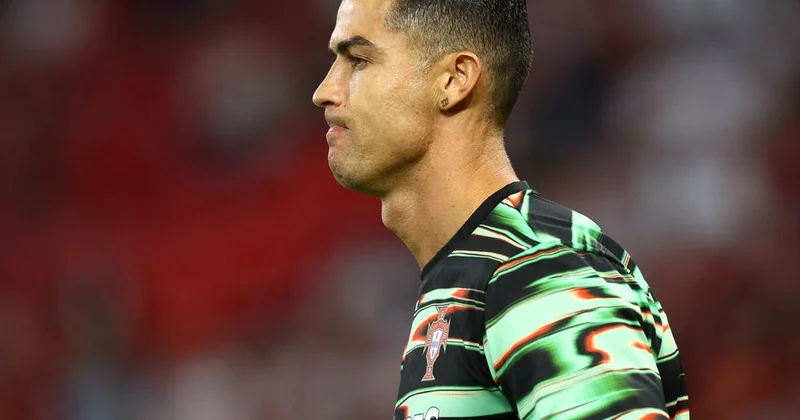Ronaldo “Bütün zamanların ən yaxşı oyunçusu” mükafatını alıb