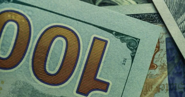 Dolların sabah üçün rəsmi məzənnəsi müəyyən edilib