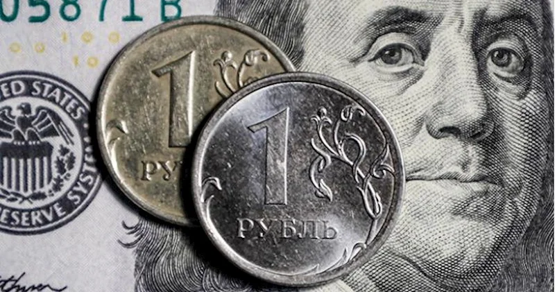 Rusiyada avro 100 rubla çatdı, dollar isə 87 rubla yaxınlaşdı