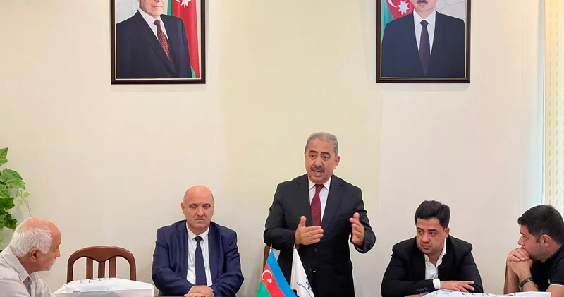Nəsimi rayonunda “Bilik Günü” münasibətilə xeyriyyə tədbiri keçirilib