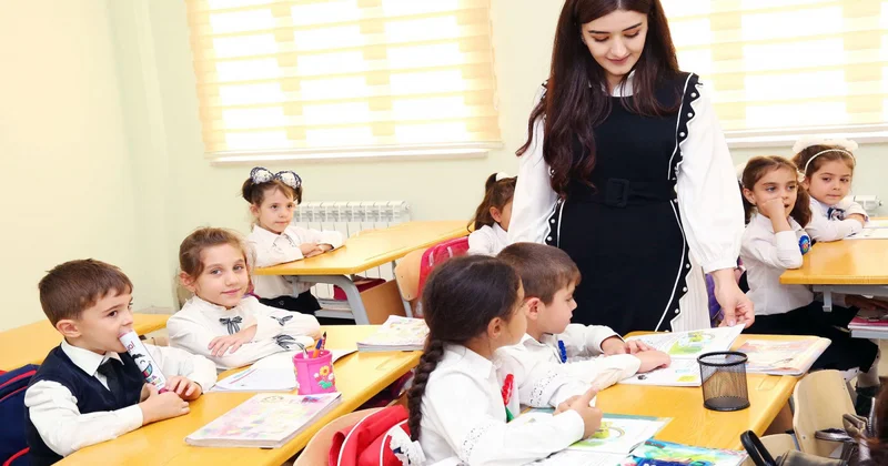 72 mindən çox müəllimin əməkhaqqısı ARTIRILACAQ