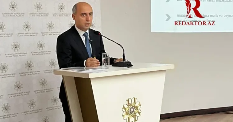 Azərbaycanda tədris dili dövlət dilində olmalıdır Emin Əmrullayev