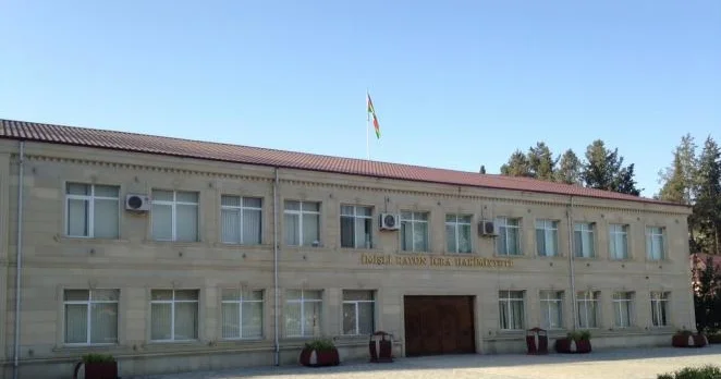 İmişli sakini İcra Hakimiyyəti nümayəndəsindən ŞİKAYƏTÇİDİR VİDEO