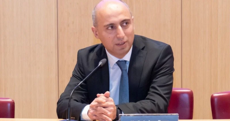 Emin Əmrullayev: “Ölkədə rusdilli məktəb yoxdur”