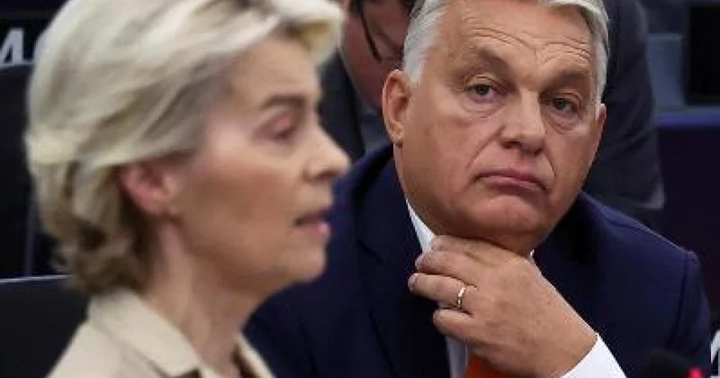 Orban AK rəhbərini istefaya çağırdı