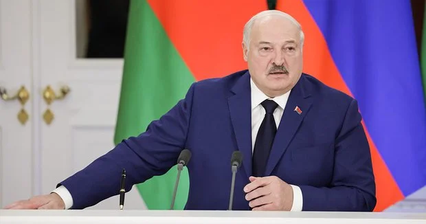 Lukaşenkodan Rusiya Ukrayna müharibəsi ilə bağlı iddia: Bu, Zelenskidən asılıdır