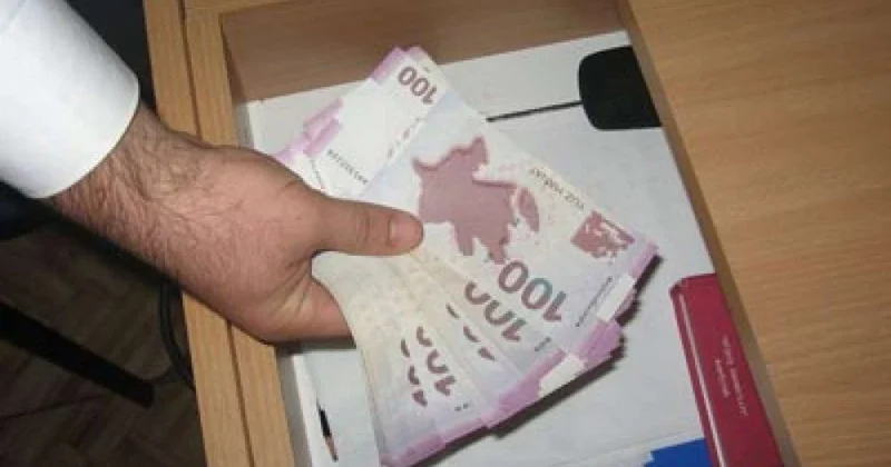Nazir məktəblərdə yığılan "fond pulu"dan DANIŞDI
