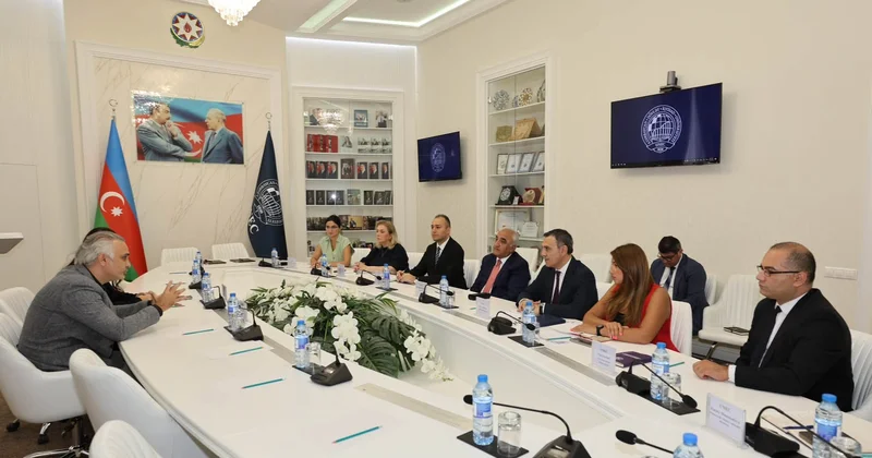 UNEC ilə Liv Bona Dea Hospital arasında əməkdaşlıq memorandumu imzalanıb