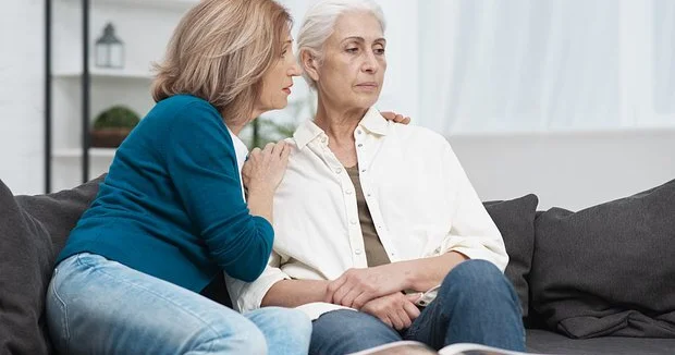 Demensiyanın ilk əlamətləri: Həkimlər bu dəyişikliklərə diqqət etməyə çağırır