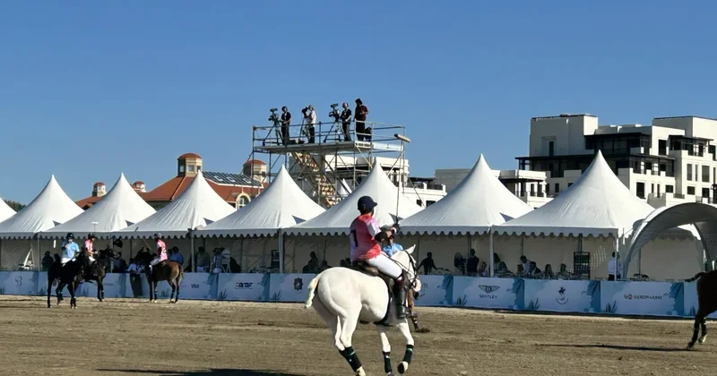 “Sea Breeze 2026” beynəlxalq çimərlik polosu turnirinə start verilib