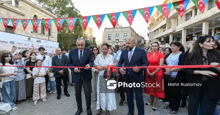 Марокко в сердце Баку: в Ичеришехере открылась Неделя культурного наследия