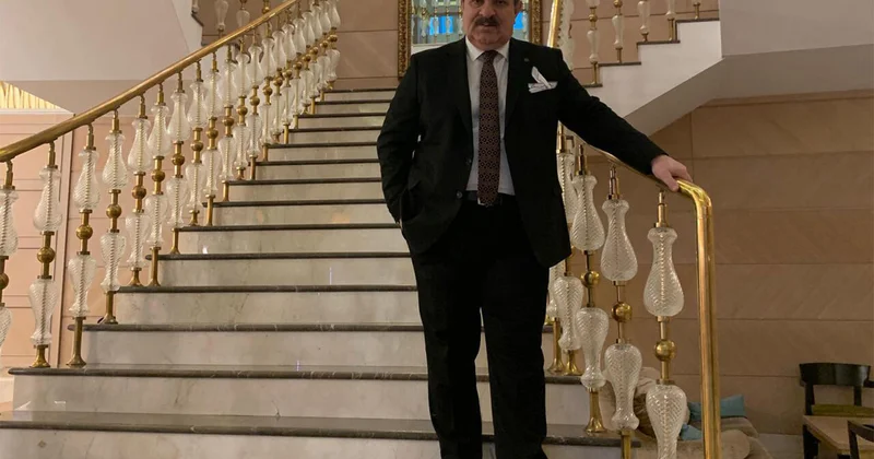 Pul əl çirkidir deyənlərin başı işləmir