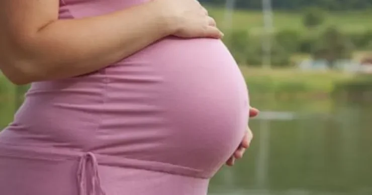 Kişi aborta razı olmayan hamilə arvadını öldürdü