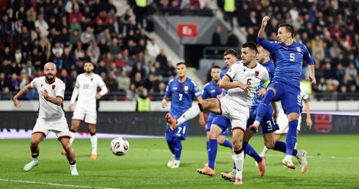 Serbiya doğma meydançada Albaniyaya uduzub VİDEO