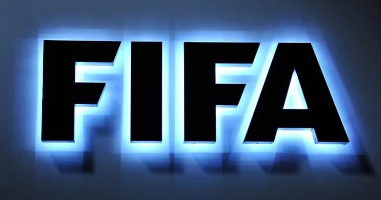 FİFA liqa oyunlarının xaricdə keçirilməsini qadağan etmək istəyir