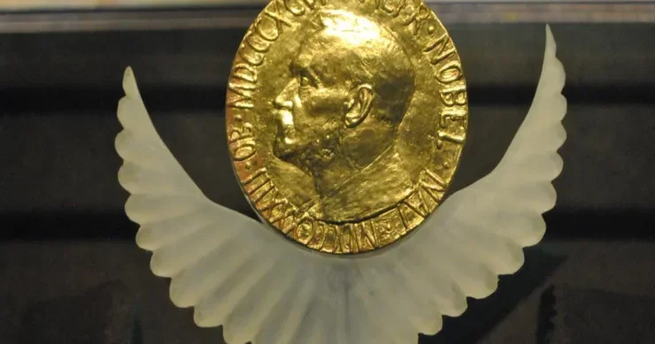 Məktəbdən qaçdılar, Nobel mükafatı aldılar: Dahilərin inanılmaz HEKAYƏLƏRİ