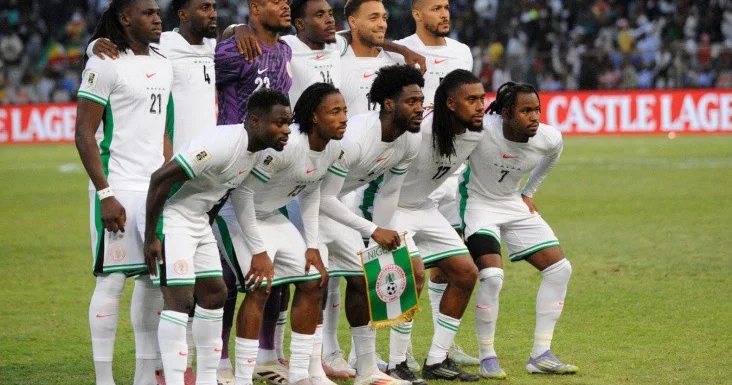 Nigeriya millisini daşıyan təyyarə Anqolaya məcburi eniş edib