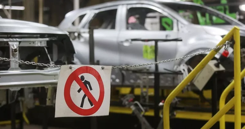Власти России ввели санкции против Renault