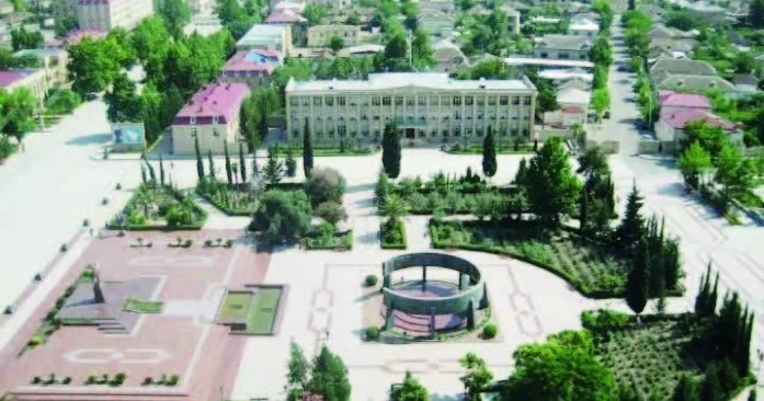Yevlaxda “Kür qırağının seyrəngahı” daha gözəldir