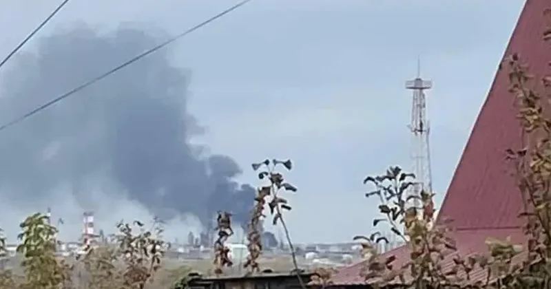 Ukrayna dronları Ufada neft emalı zavoduna zərbə endirib