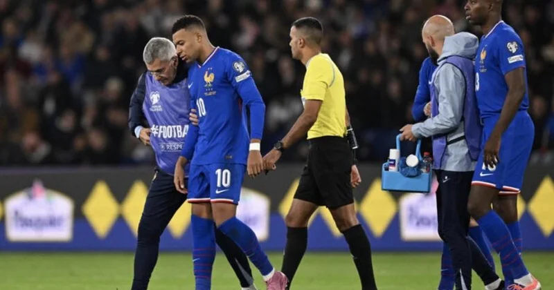 Mbappe zədəyə görə millinin düşərgəsini tərk etdi Şəkil