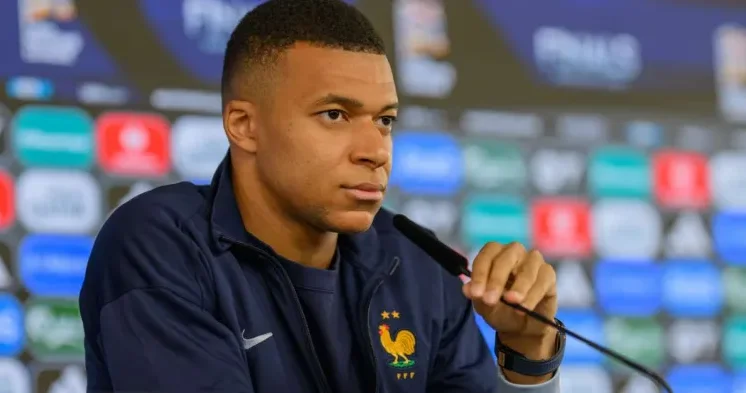 Mbappe İslandiya yığması ilə seçmə oyunu BURAXACAQ