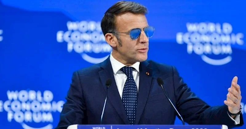 Makronun reytinqi rekord həddə düşüb Fransızların cəmi 15 faizi onu dəstəkləyir