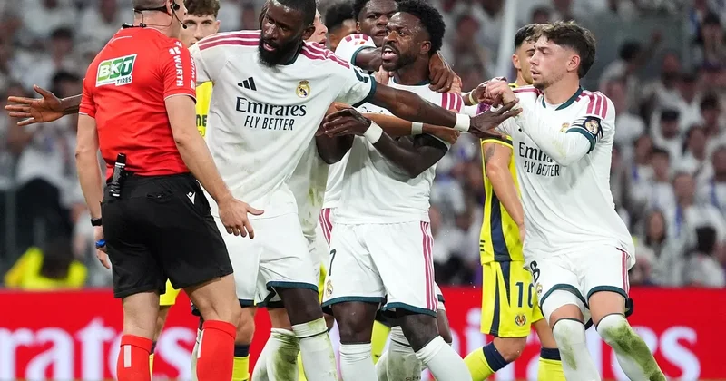 “Real Madrid” rəhbərliyi Vinisiusun meydandakı davranışından narahatdır FOTO