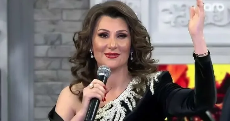 Mən səhnədə geyim mədəniyyətini necə qoruyuramsa, məktəbdə də geyim mədəniyyəti qorunmalıdır Gülyanaq Məmmədova