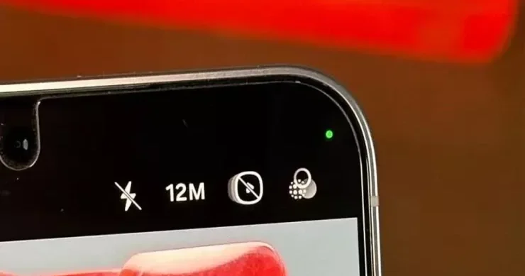 Telefon ekranındakı yaşıl nöqtə nədir?