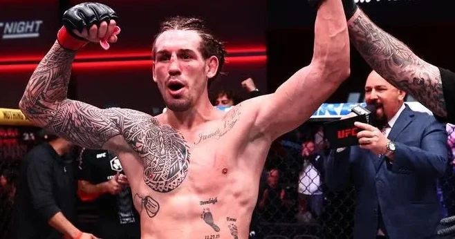 Allen “UFC Vegas 122”də Dankanı beşinci raundda boğucu fəndlə uddu VİDEO