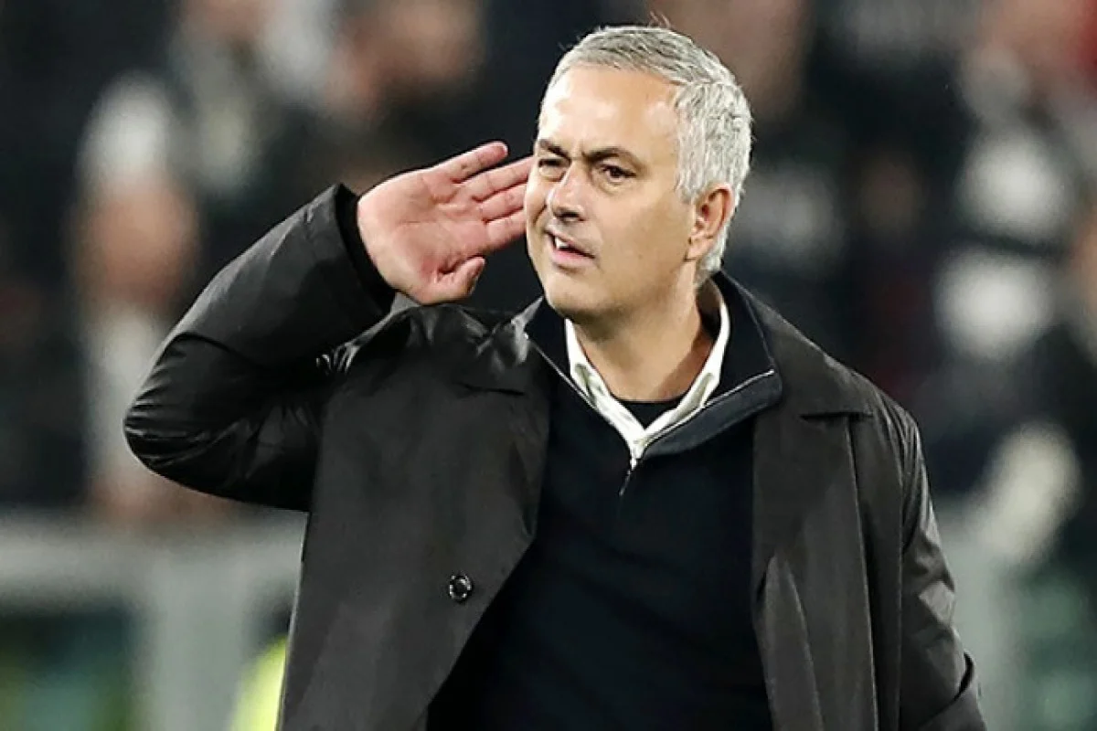 Türkiyə Futbol Federasiyası Joze Mourinyonu bir oyunluq cəzalandırıb