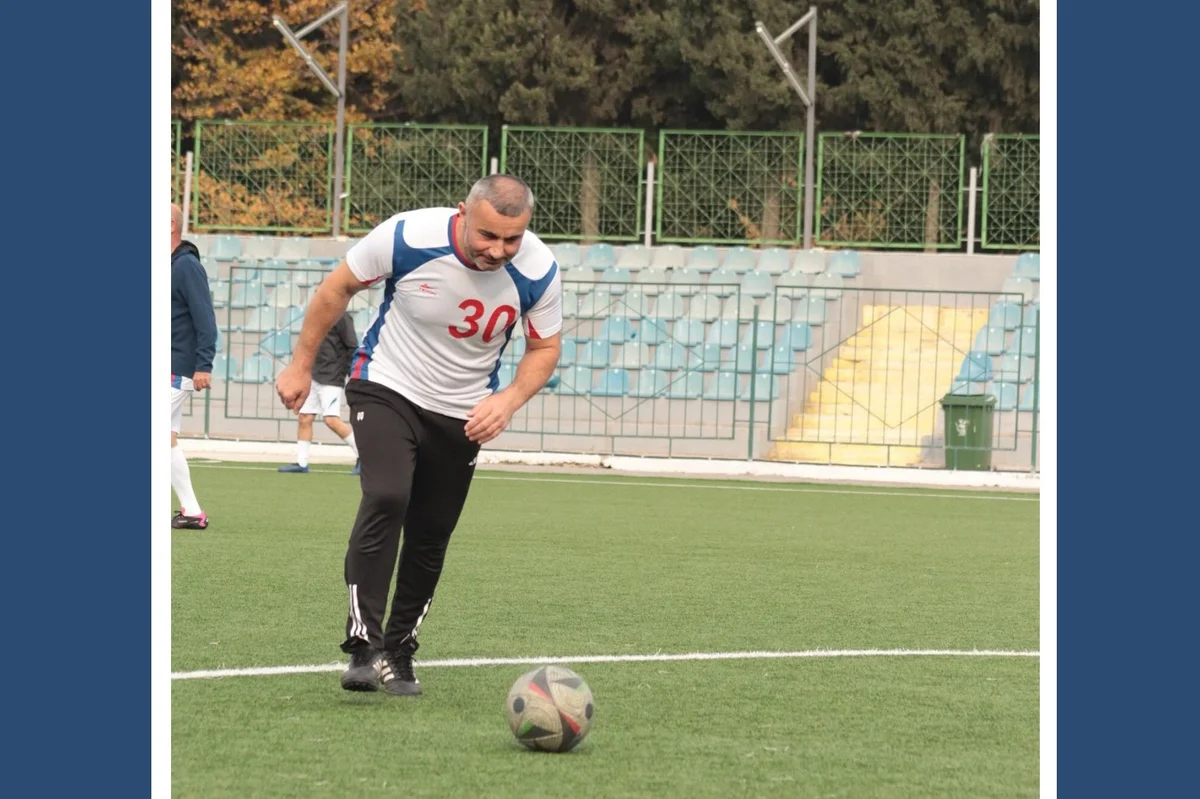 Əfsanələrin görüşündə məhsuldar heçheçə FOTO İdman və Biz