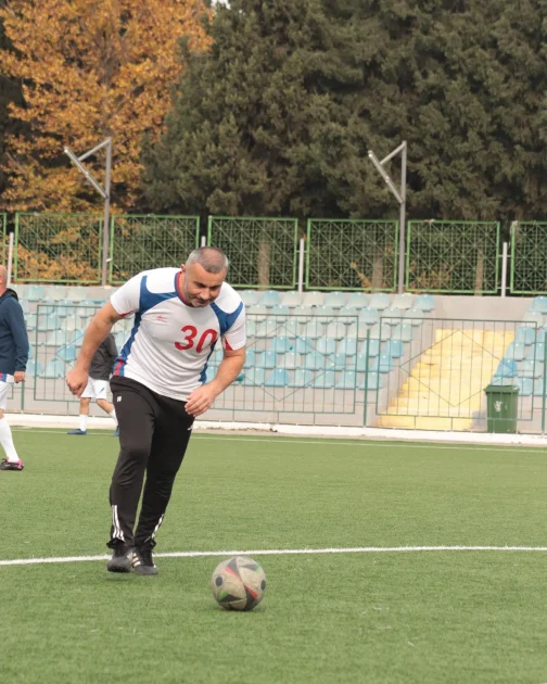 “Turan” və “Kəpəz”in veteranları arasında oyun keçirilib Qurban Qurbanov qol vurub (FOTO)