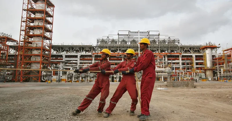 Индийские НПЗ прекратили закупки российской нефти